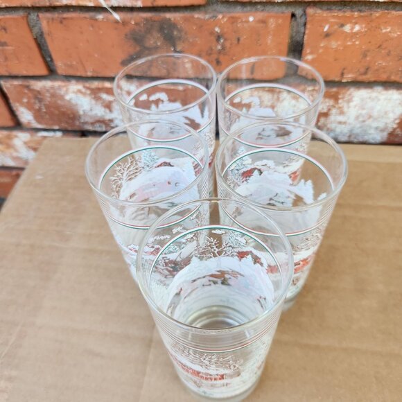 Lot of 5 Vintage 12oz. Christmas Glasses Sleigh Ride Deer and Holly Themed - Picture 3 of 3